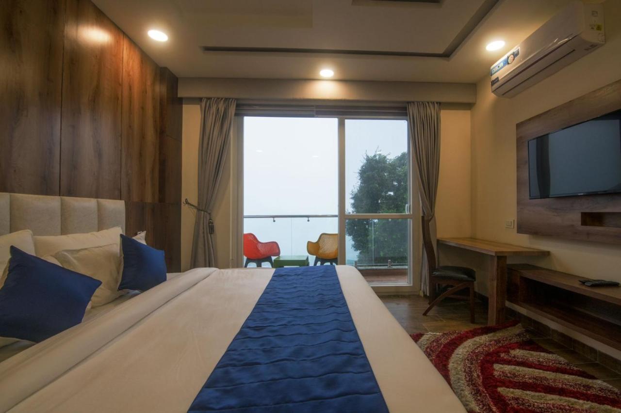 Shivaay Morex- A Vegetarian Hotel Дармсала Экстерьер фото